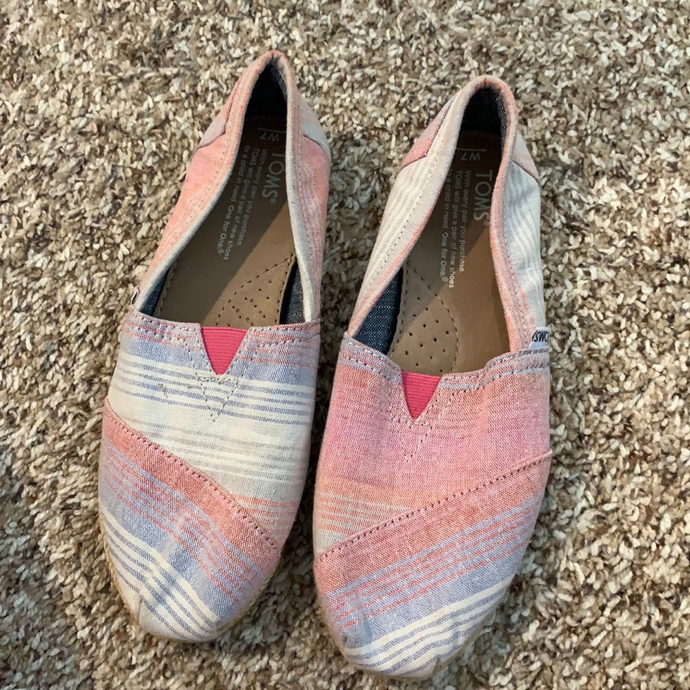 Toms